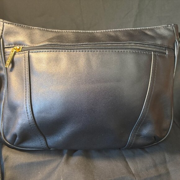 New, Stone & Co Shoulder Bag. Medium - Picture 2 of 3